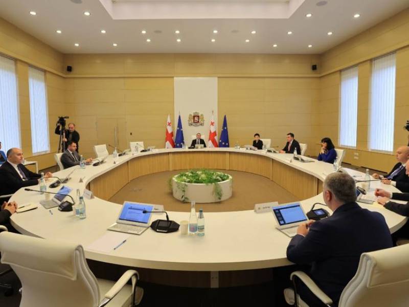 საქართველოს პრემიერ-მინისტრის ირაკლი ღარიბაშვილის ხელმძღვანელობით მთავრობის სხდომა...